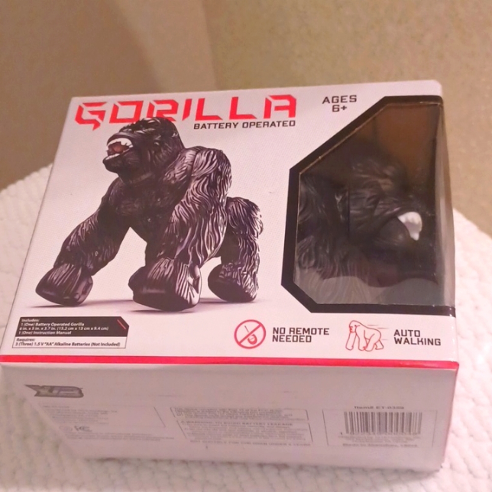 Walking Battery Operated Toy Gorilla 8+